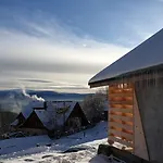 Podbucznik 2 Mosorny Chalet
