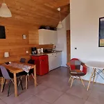 Podbucznik 2 Mosorny Chalet *