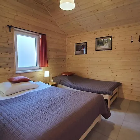 Podbucznik 2 Mosorny Chalet *